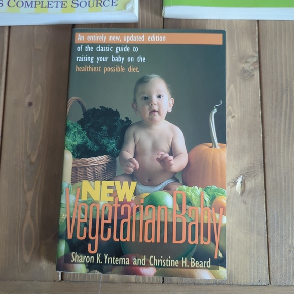 Baby Nutrition Vegetarian Books (x3) - Picture 4 of 8